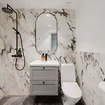 Upscale 3br In Center Appartamento *