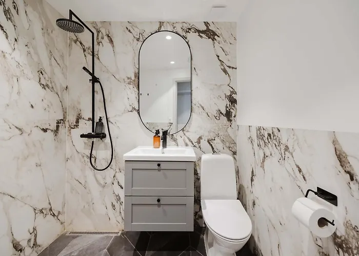 Upscale 3br In Center Apartman *